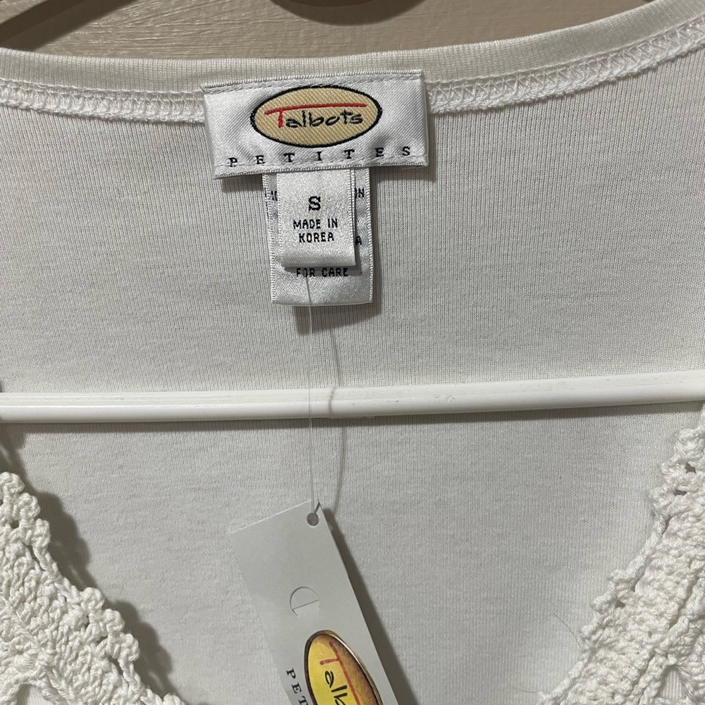 Talbots White Cardigan with Crochet Detail - Picture 3 of 9
